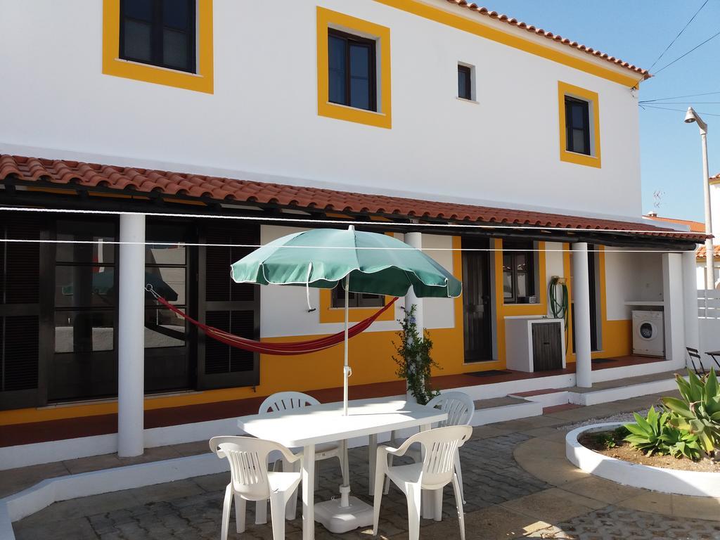 Alojamentos Vitinho 2 - Vila Nova Milfontes Vila Nova de Milfontes Bagian luar foto