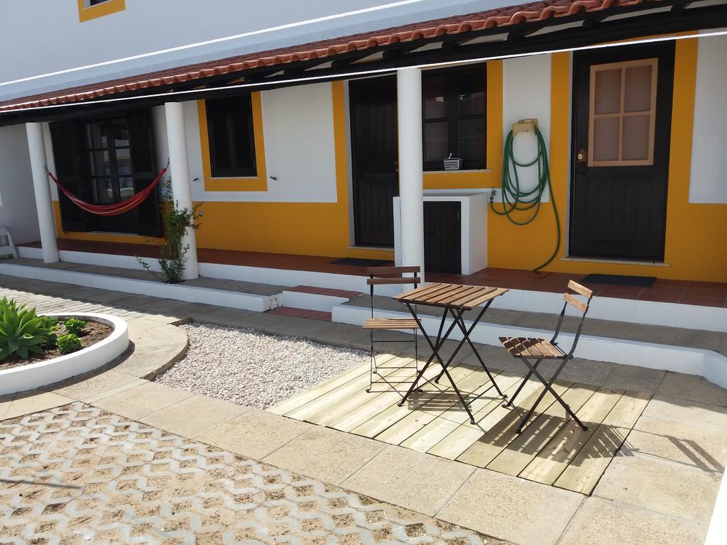 Alojamentos Vitinho 2 - Vila Nova Milfontes Vila Nova de Milfontes Bagian luar foto
